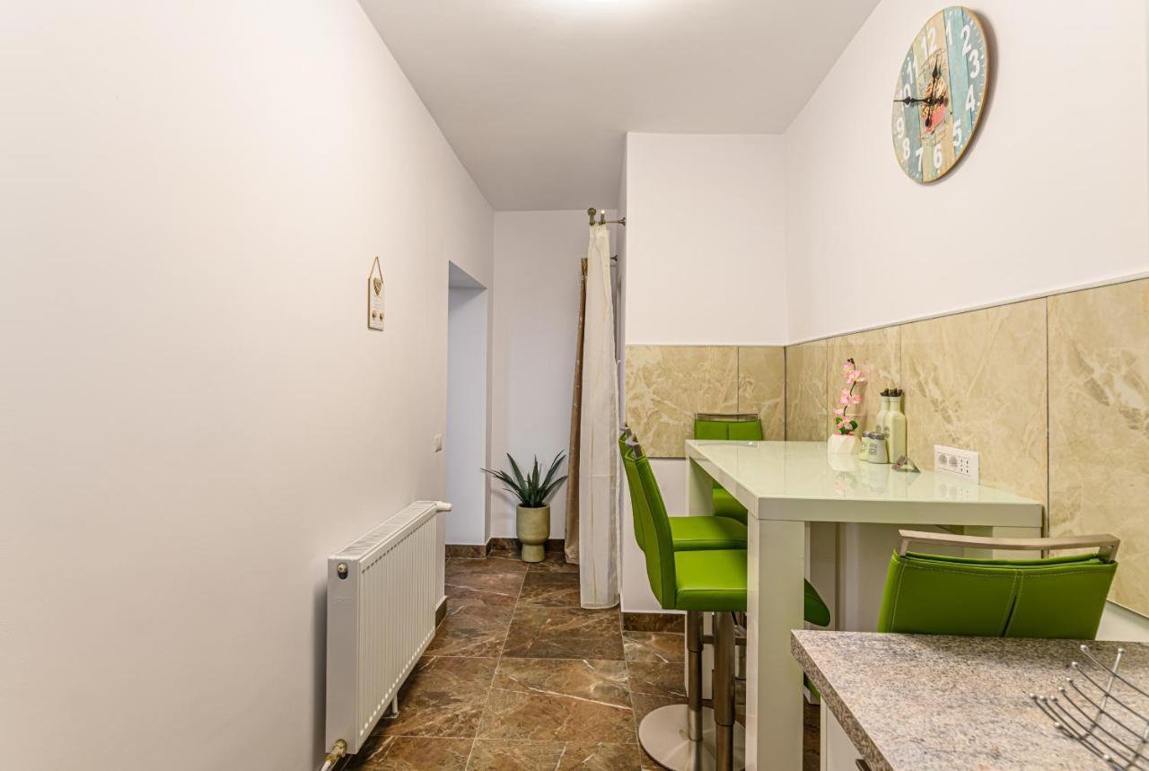 Casa Aurora Apartment 2 Brașov Exterior foto